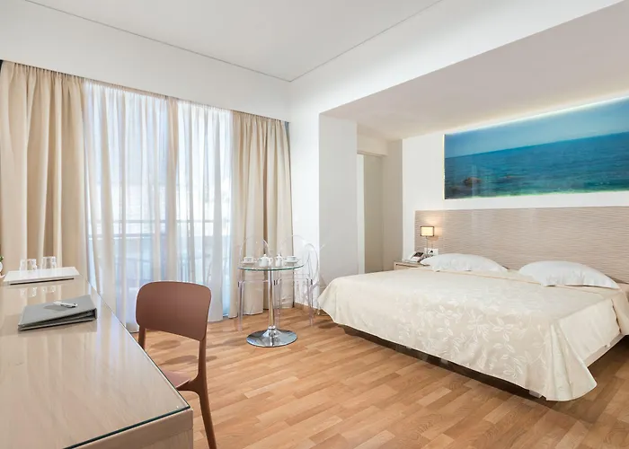 Alexandra Hotel&apartments Hotel 4*