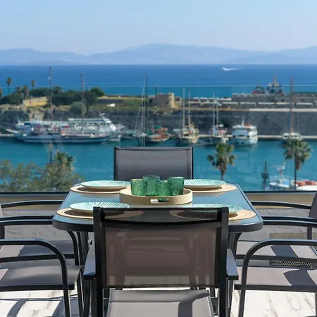 호텔 Alexandra Hotel&apartments 4*