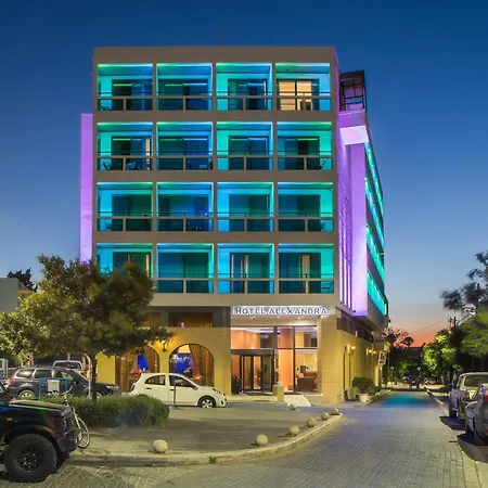 Alexandra Hotel&apartments ホテル
