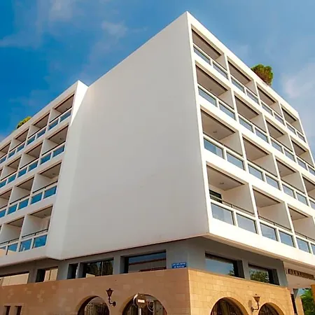 Alexandra Hotel&apartments 4*