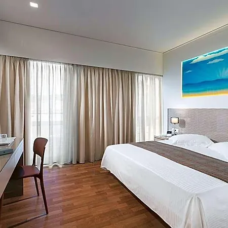 מלון Alexandra Hotel&apartments העיירה קוס