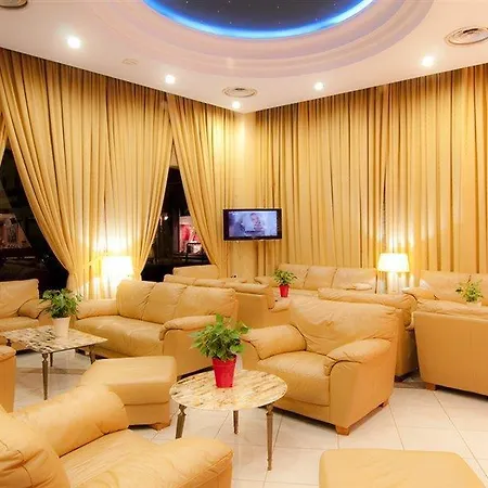 Alexandra Hotel&apartments Ξενοδοχείο 4*