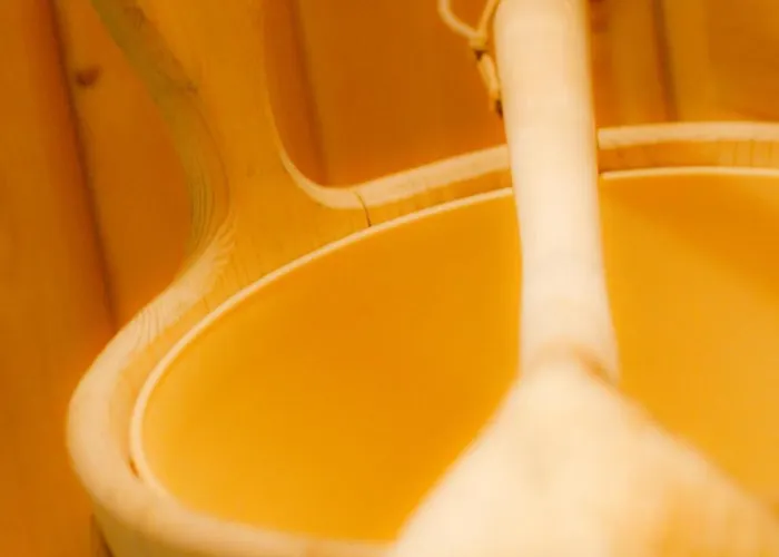 Alexandra Hotel&apartments Otel