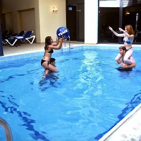 Alexandra Hotel&apartments