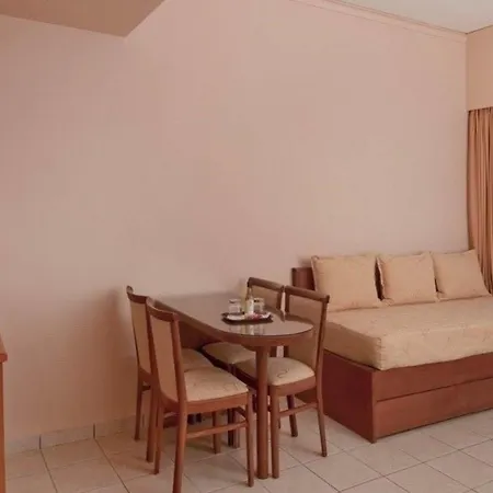 Alexandra Hotel&apartments Hotel