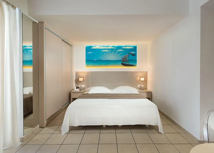 Alexandra Hotel&apartments 4*